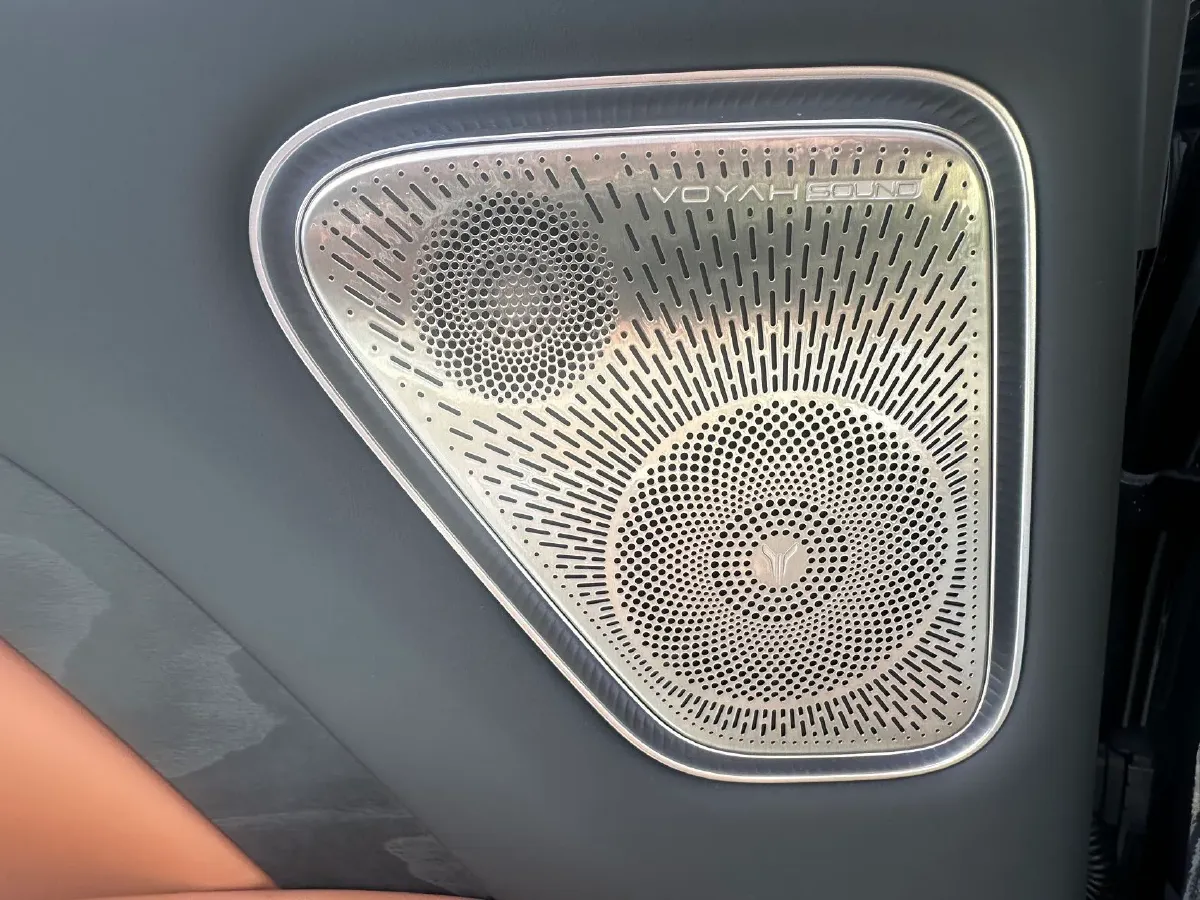 2026 Voyah 9L 1.5T 150HP L4 PHEV,autocango,china used car exporter,china ev exporter,chinese used car exporter,chinese used ev exporter