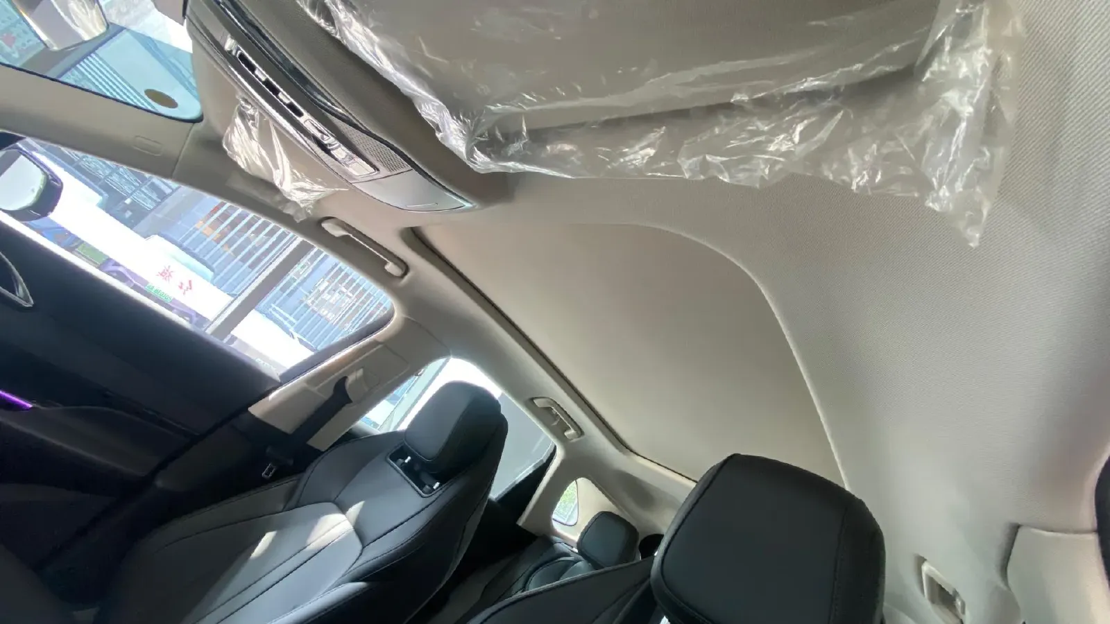 2024 HongQi HS3 1.5T 169HP L4 1DHT PHEV 18.4KWH,autocango,china used car exporter,china ev exporter,chinese used car exporter,chinese used ev exporter