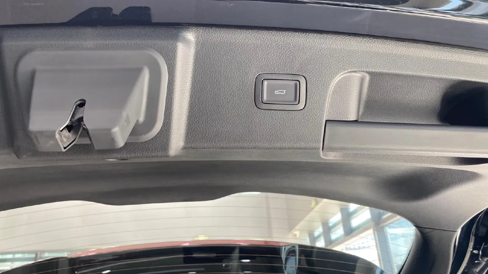 2024 HongQi HS3 1.5T 169HP L4 1DHT PHEV 18.4KWH,autocango,china used car exporter,china ev exporter,chinese used car exporter,chinese used ev exporter