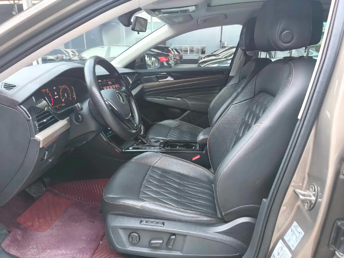 2020 Volkswagen Passat 2.0T 186HP L4 7DCT,autocango,china used car exporter,china ev exporter,chinese used car exporter,chinese used ev exporter