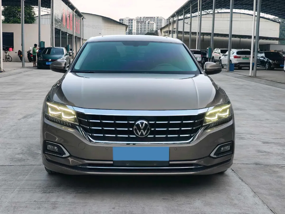 2020 Volkswagen Passat 2.0T 186HP L4 7DCT,autocango,china used car exporter,china ev exporter,chinese used car exporter,chinese used ev exporter