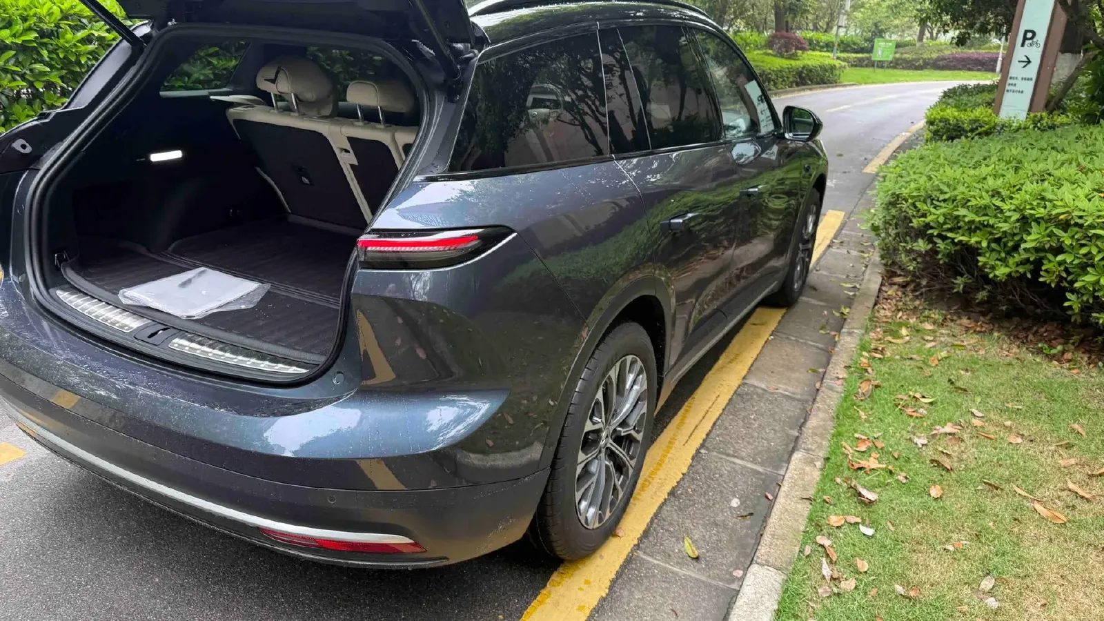 2024 NIO ES6 BEV 75KWH,autocango,china used car exporter,china ev exporter,chinese used car exporter,chinese used ev exporter