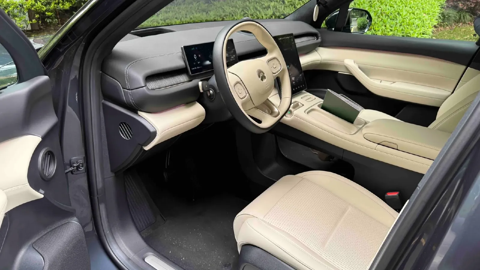 2024 NIO ES6 BEV 75KWH,autocango,china used car exporter,china ev exporter,chinese used car exporter,chinese used ev exporter