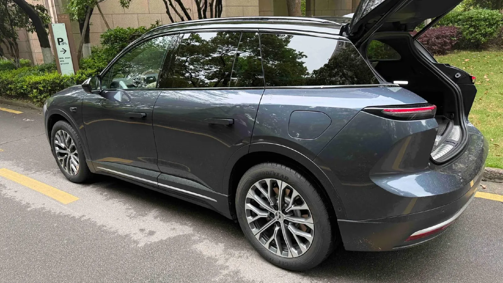 2024 NIO ES6 BEV 75KWH,autocango,china used car exporter,china ev exporter,chinese used car exporter,chinese used ev exporter