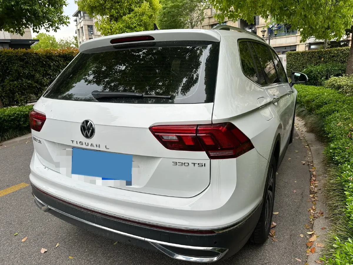 2023 Volkswagen Tiguan L 2.0T 186HP L4 7DCT,autocango,china used car exporter,china ev exporter,chinese used car exporter,chinese used ev exporter