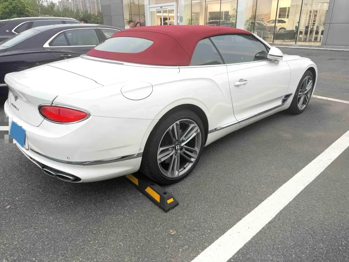 2022 Bentley Continental 4.0T 549HP V8 8DCT,autocango,china used car exporter,china ev exporter,chinese used car exporter,chinese used ev exporter