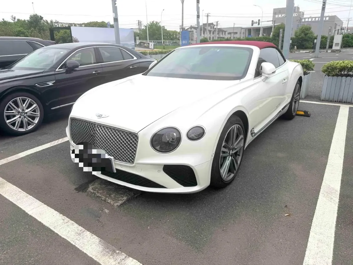 2022 Bentley Continental 4.0T 549HP V8 8DCT,autocango,china used car exporter,china ev exporter,chinese used car exporter,chinese used ev exporter