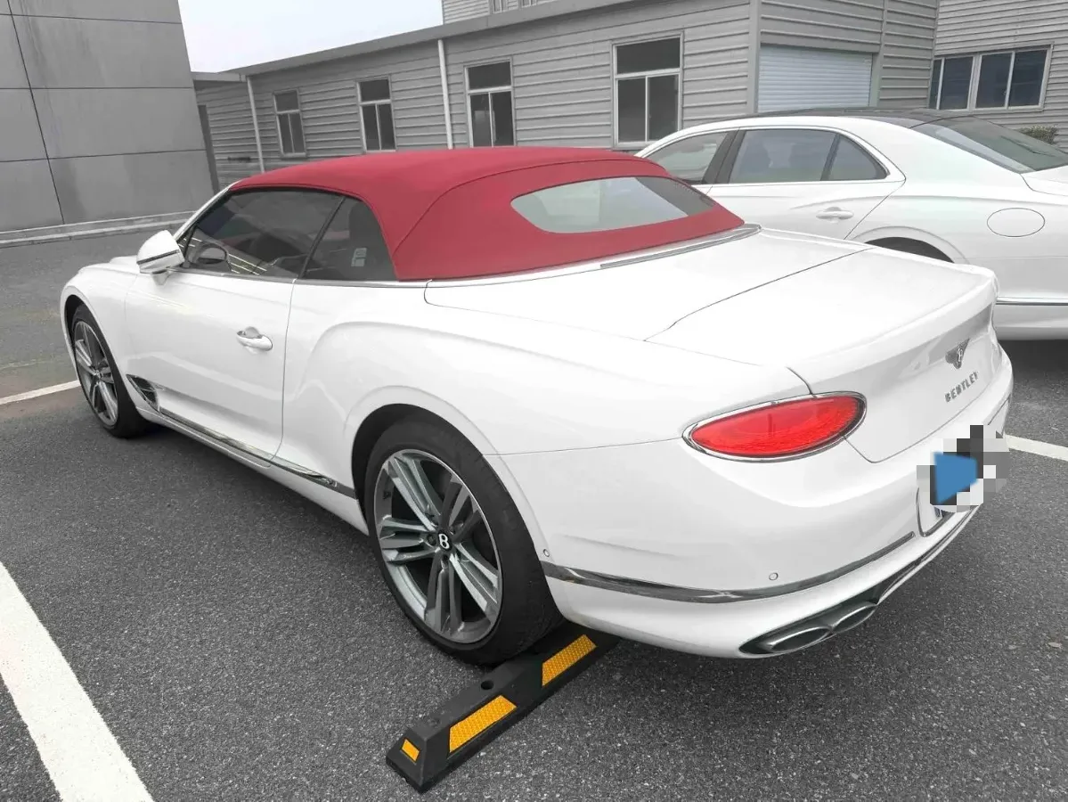 2022 Bentley Continental 4.0T 549HP V8 8DCT,autocango,china used car exporter,china ev exporter,chinese used car exporter,chinese used ev exporter