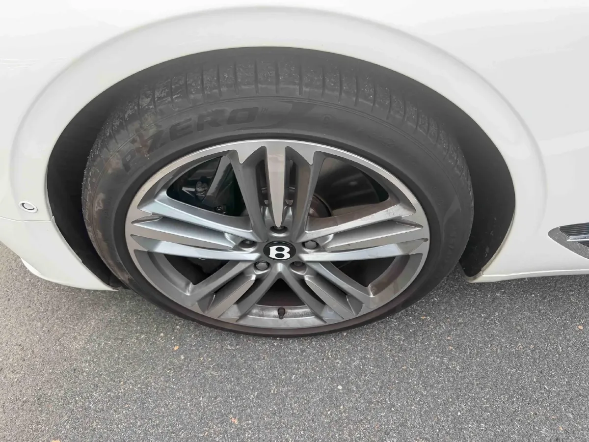2022 Bentley Continental 4.0T 549HP V8 8DCT,autocango,china used car exporter,china ev exporter,chinese used car exporter,chinese used ev exporter