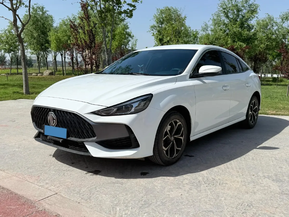 2023 MG 5 1.5L 129HP L4 5MT,autocango,china used car exporter,china ev exporter,chinese used car exporter,chinese used ev exporter