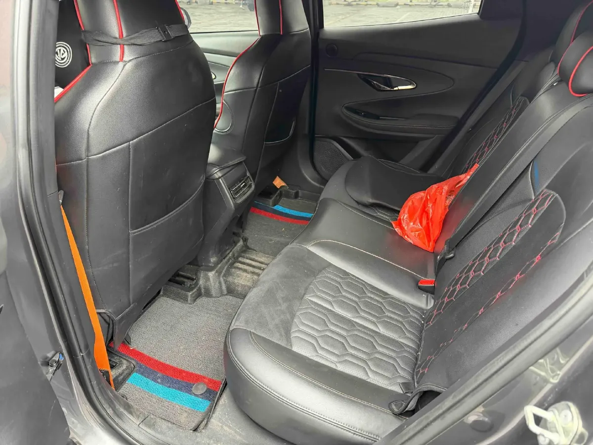 2022 ChangAn UNI-T 1.5T 188HP L4 7DCT,autocango,china used car exporter,china ev exporter,chinese used car exporter,chinese used ev exporter