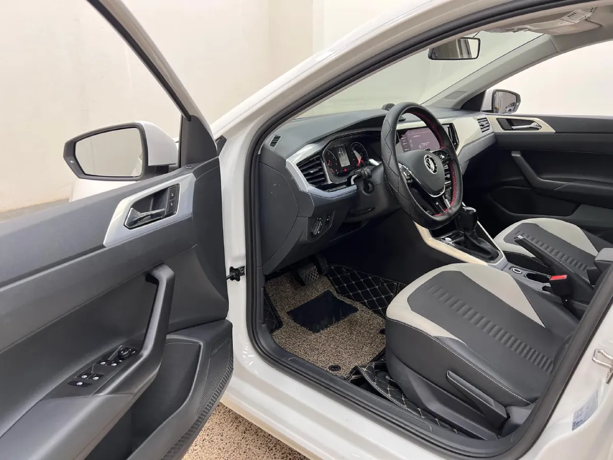 2021 Haval H6 1.5T 169HP L4 7DCT,autocango,china used car exporter,china ev exporter,chinese used car exporter,chinese used ev exporter