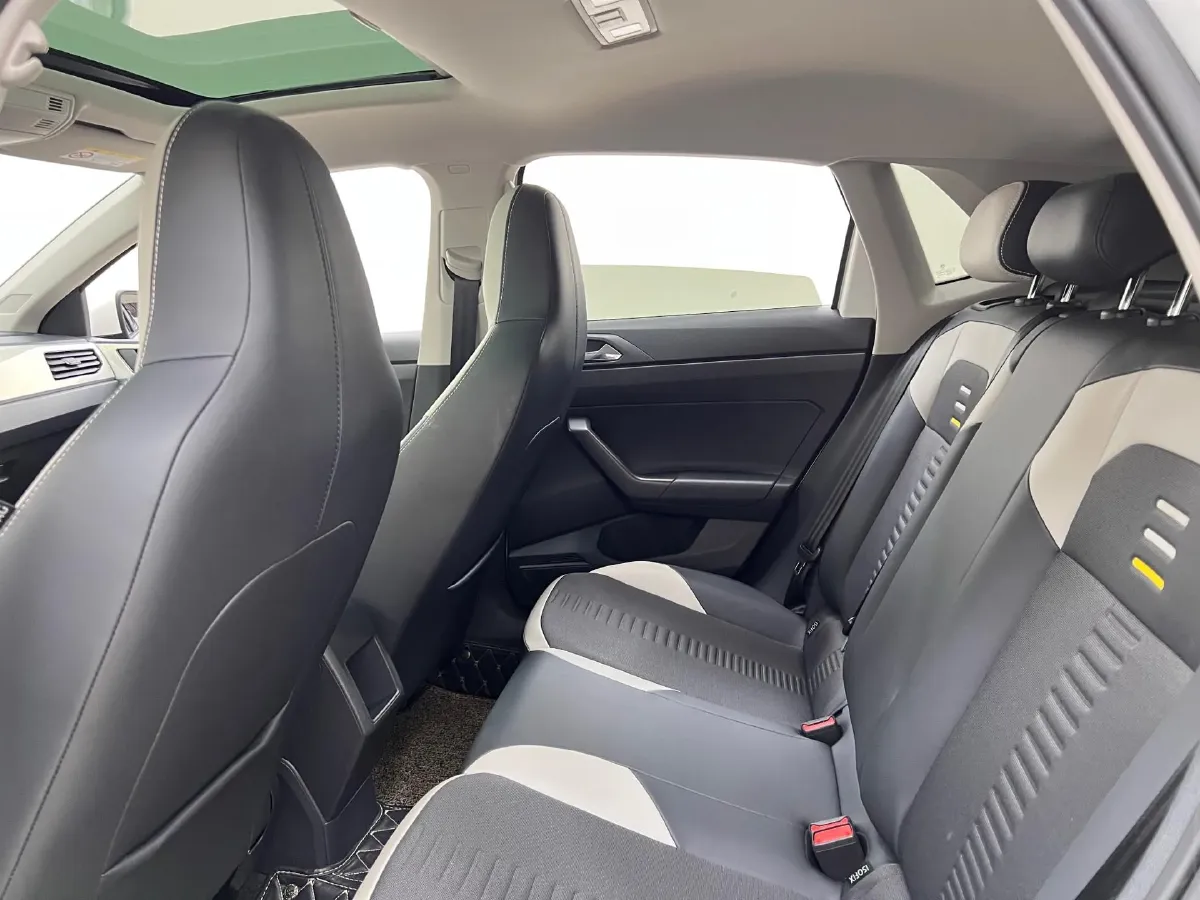 2021 Haval H6 1.5T 169HP L4 7DCT,autocango,china used car exporter,china ev exporter,chinese used car exporter,chinese used ev exporter