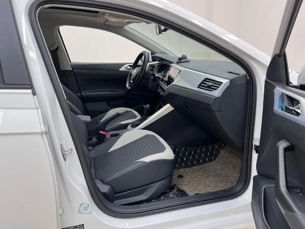 2021 Haval H6 1.5T 169HP L4 7DCT,autocango,china used car exporter,china ev exporter,chinese used car exporter,chinese used ev exporter