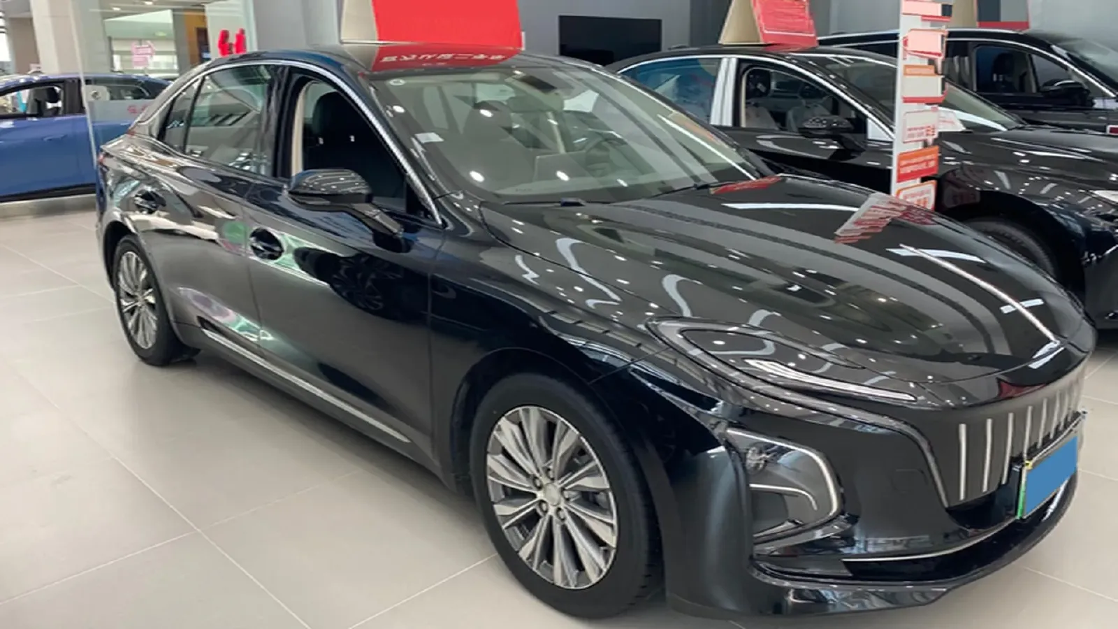 2024 HongQi E-QM5 BEV 60KWH,autocango,china used car exporter,china ev exporter,chinese used car exporter,chinese used ev exporter