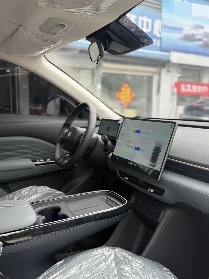 2025 WuLing HongGuang New Energy REEV 99HP REEV,autocango,china used car exporter,china ev exporter,chinese used car exporter,chinese used ev exporter