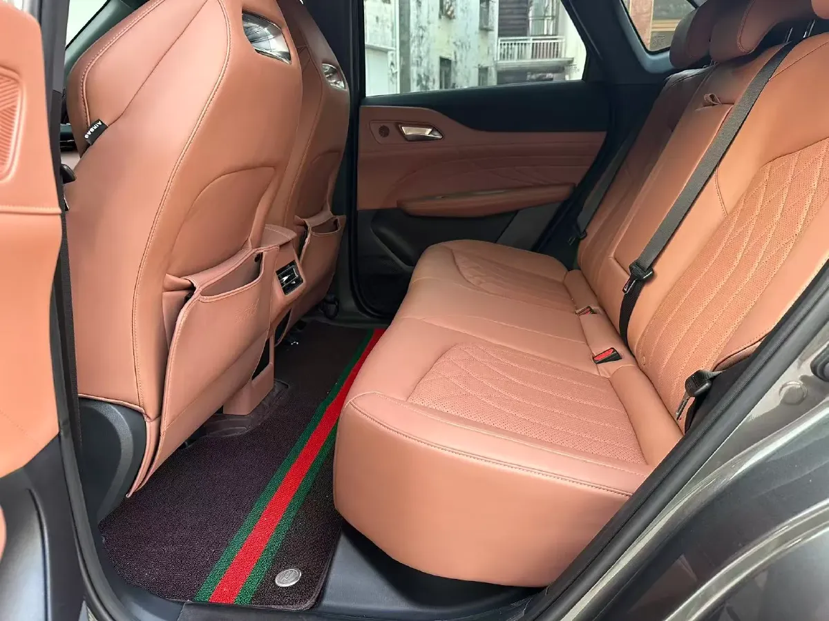 2024 ChangAn UNI-Z 1.5L 98HP L4 E-CVT PHEV 18.4KWH,autocango,china used car exporter,china ev exporter,chinese used car exporter,chinese used ev exporter