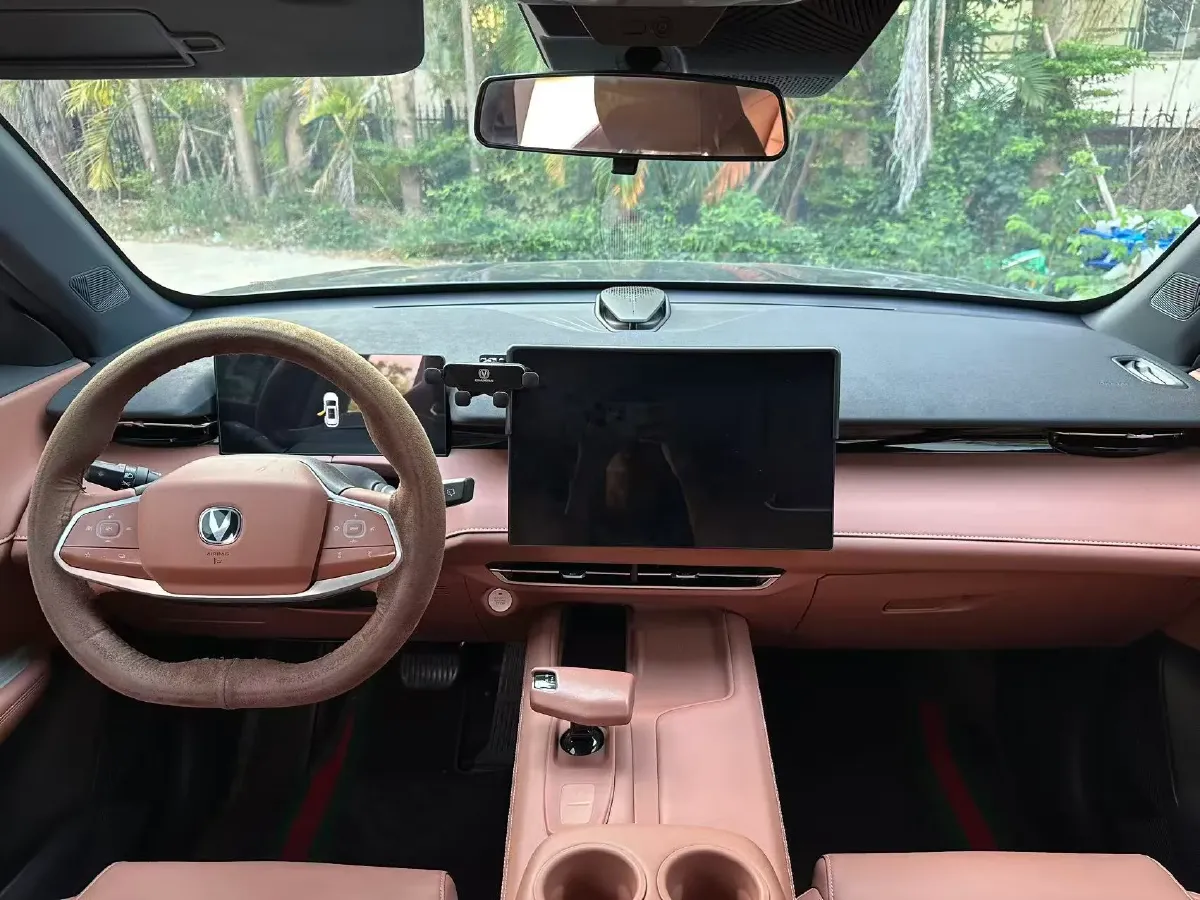 2024 ChangAn UNI-Z 1.5L 98HP L4 E-CVT PHEV 18.4KWH,autocango,china used car exporter,china ev exporter,chinese used car exporter,chinese used ev exporter