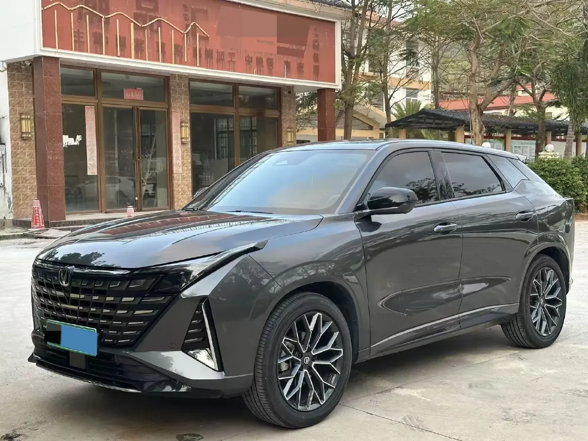 2024 ChangAn UNI-Z 1.5L 98HP L4 E-CVT PHEV 18.4KWH,autocango,china used car exporter,china ev exporter,chinese used car exporter,chinese used ev exporter