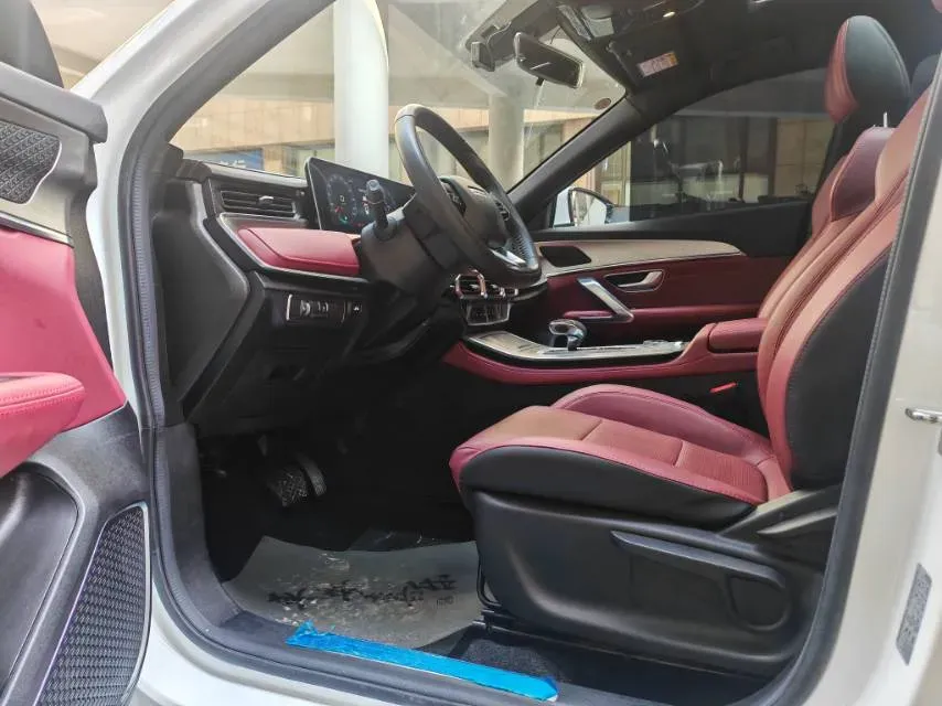 2023 ChangAn Oshan X7 Plus 1.5T 188HP L4 7DCT,autocango,china used car exporter,china ev exporter,chinese used car exporter,chinese used ev exporter