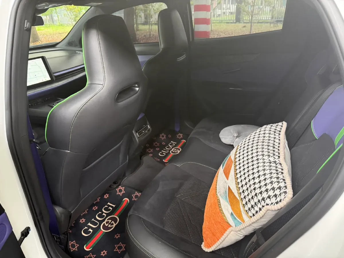 2023 ChangAn UNI-T 1.5T 188HP L4 7DCT,autocango,china used car exporter,china ev exporter,chinese used car exporter,chinese used ev exporter