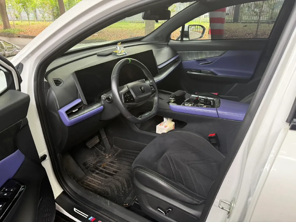 2023 ChangAn UNI-T 1.5T 188HP L4 7DCT,autocango,china used car exporter,china ev exporter,chinese used car exporter,chinese used ev exporter