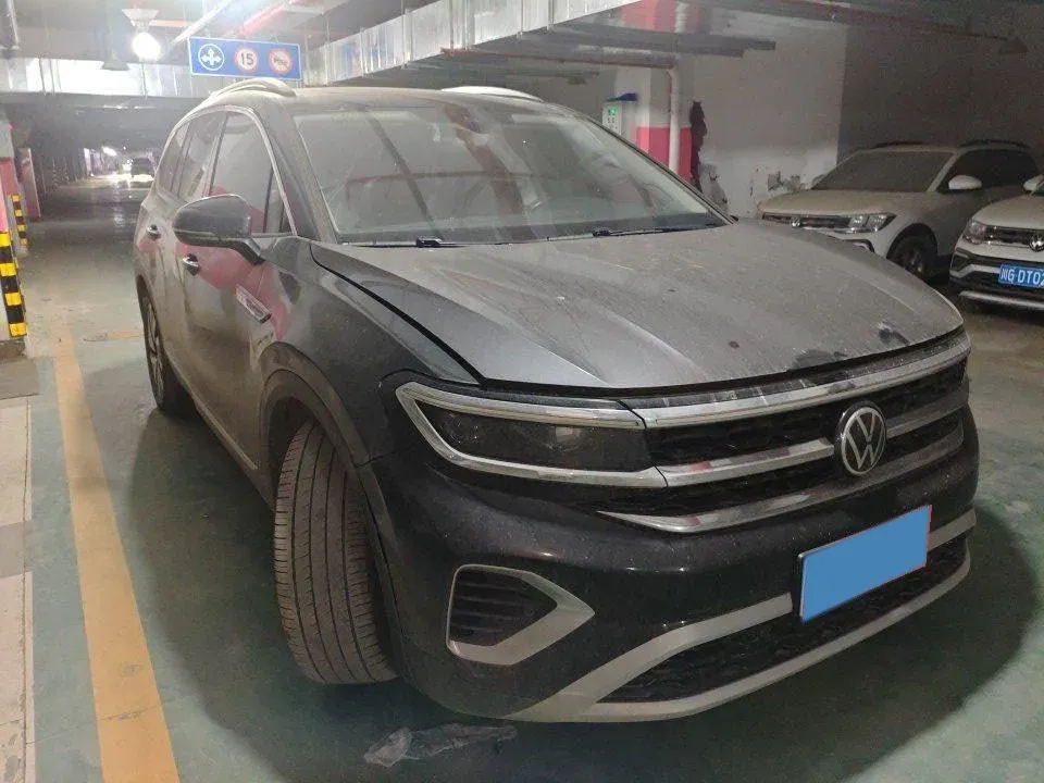 2021 Volkswagen Talagon 2.0T 220HP L4 7DCT,autocango,china used car exporter,china ev exporter,chinese used car exporter,chinese used ev exporter