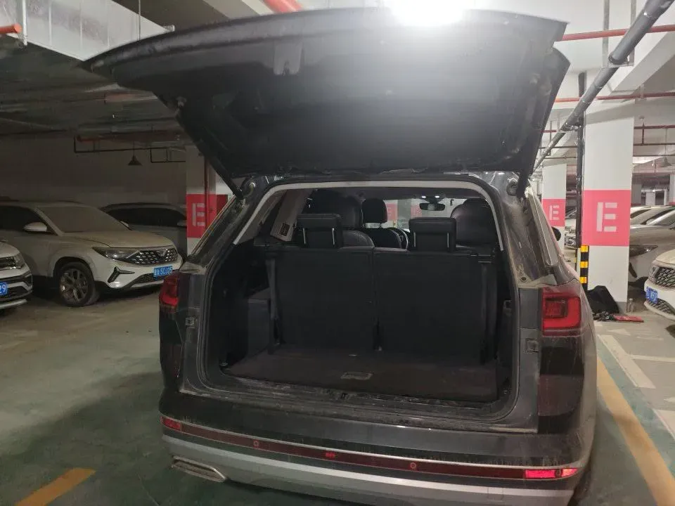 2021 Volkswagen Talagon 2.0T 220HP L4 7DCT,autocango,china used car exporter,china ev exporter,chinese used car exporter,chinese used ev exporter