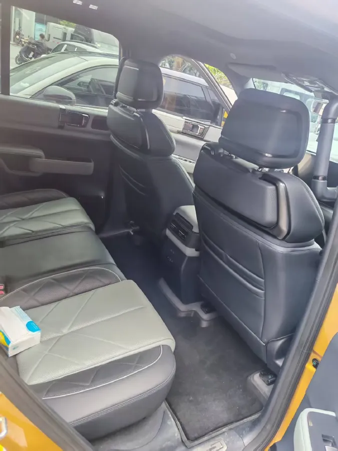 2023 FangChengBao Bao 5 1.5T 194HP L4 E-CVT PHEV 31.8KWH,autocango,china used car exporter,china ev exporter,chinese used car exporter,chinese used ev exporter