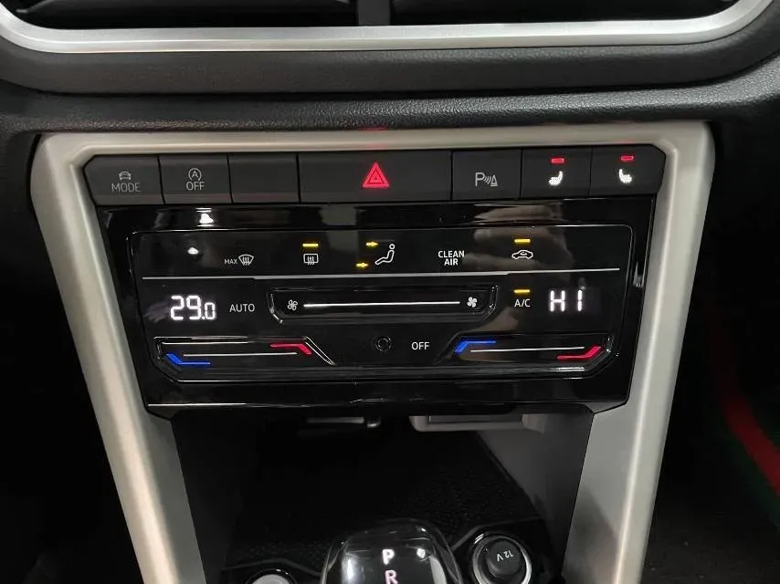 2023 Volkswagen T-Roc 1.4T 150HP L4 7DCT,autocango,china used car exporter,china ev exporter,chinese used car exporter,chinese used ev exporter