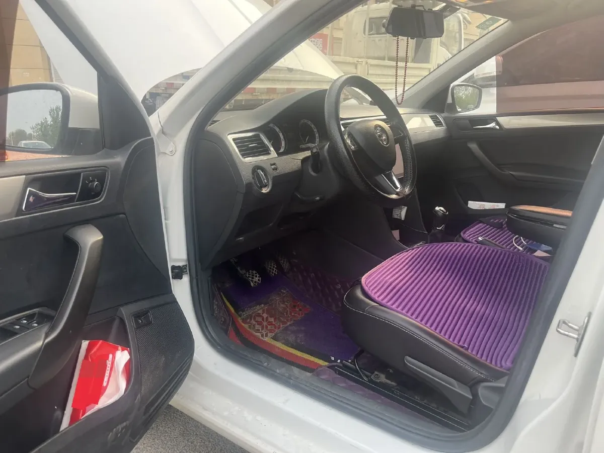 2019 SWM G01 1.5T 156HP L4 6MT,autocango,china used car exporter,china ev exporter,chinese used car exporter,chinese used ev exporter