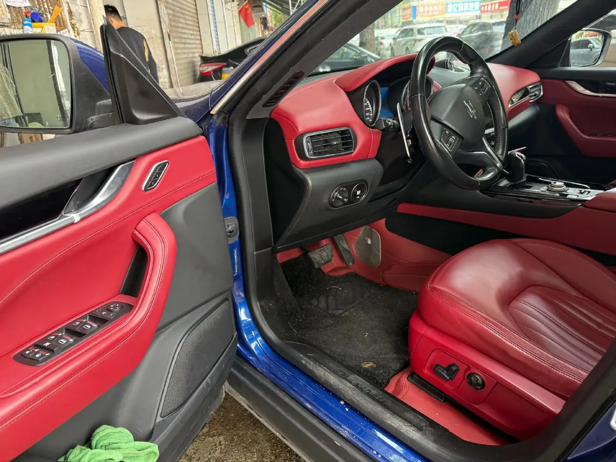 2018 Maserati Levante 3.0T 350HP V6 8AT,autocango,china used car exporter,china ev exporter,chinese used car exporter,chinese used ev exporter