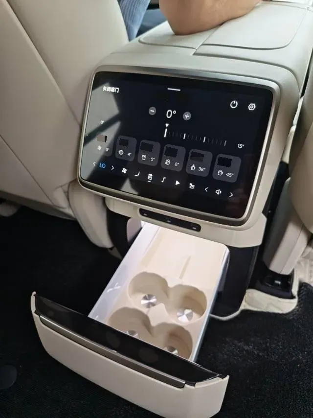 2026 ONVO L90 BEV,autocango,china used car exporter,china ev exporter,chinese used car exporter,chinese used ev exporter