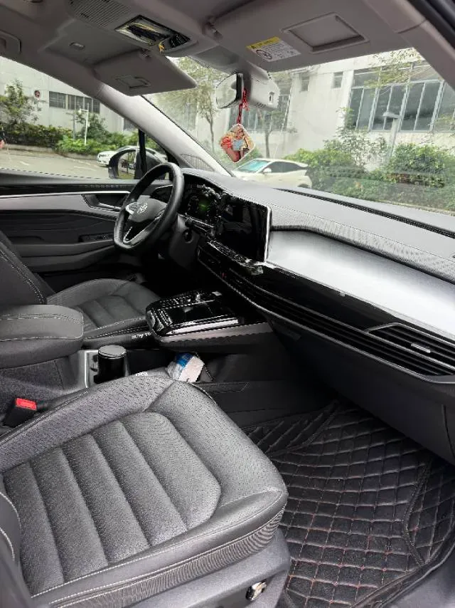 2023 Volkswagen Talagon 2.0T 220HP L4 7DCT,autocango,china used car exporter,china ev exporter,chinese used car exporter,chinese used ev exporter