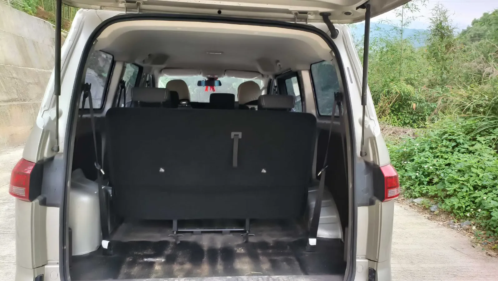 2023 BAW RuiSheng Trump M7 1.6L 124HP L4 5MT,autocango,china used car exporter,china ev exporter,chinese used car exporter,chinese used ev exporter