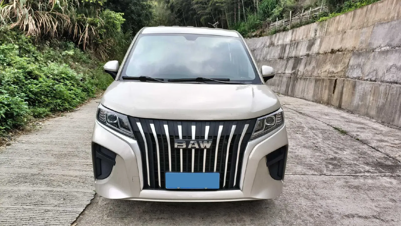 2023 BAW RuiSheng Trump M7 1.6L 124HP L4 5MT,autocango,china used car exporter,china ev exporter,chinese used car exporter,chinese used ev exporter