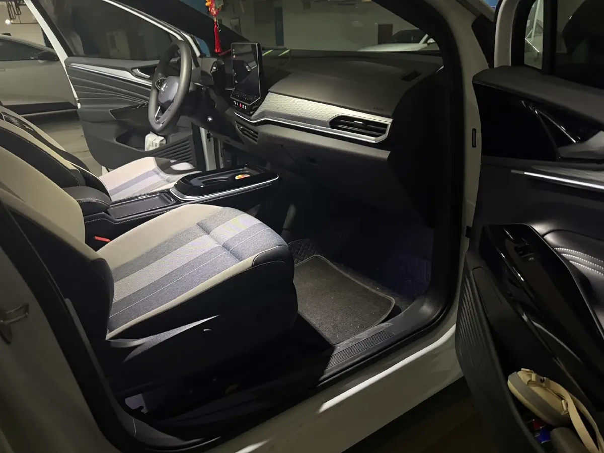 2024 Volkswagen ID.4 Crozz BEV 55.7KWH,autocango,china used car exporter,china ev exporter,chinese used car exporter,chinese used ev exporter