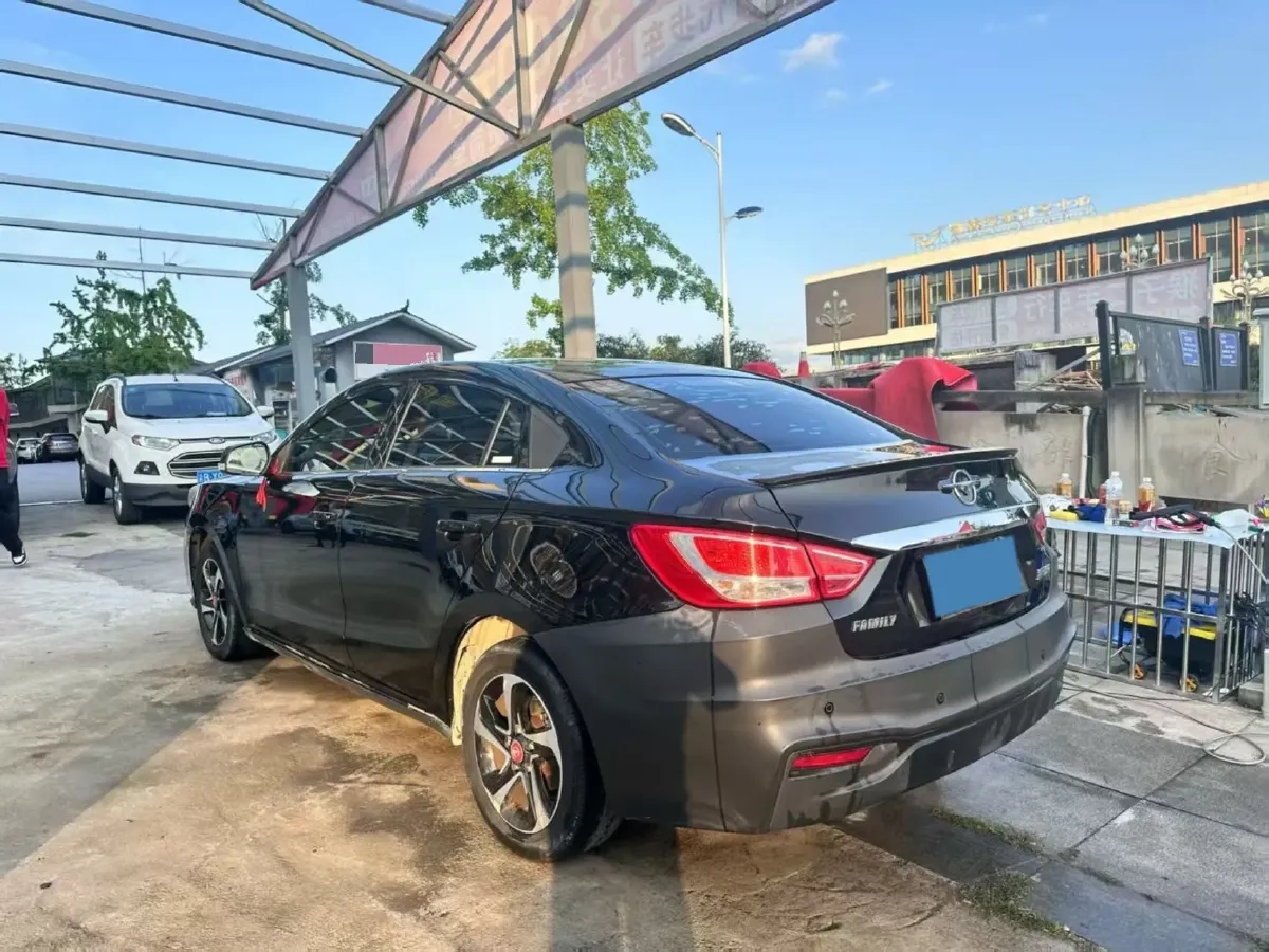 2017 HaiMa Family 1.6L 125HP L4 6MT,autocango,china used car exporter,china ev exporter,chinese used car exporter,chinese used ev exporter