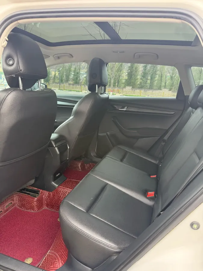 2019 Brilliance Auto V7 1.8T 231HP L4 7DCT,autocango,china used car exporter,china ev exporter,chinese used car exporter,chinese used ev exporter