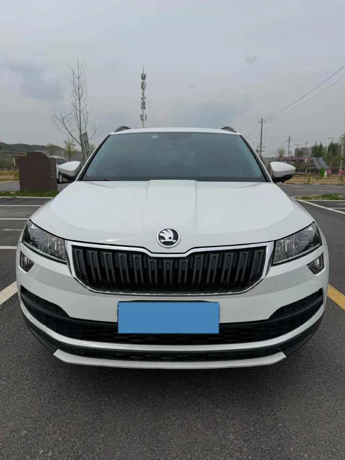 2019 Brilliance Auto V7 1.8T 231HP L4 7DCT,autocango,china used car exporter,china ev exporter,chinese used car exporter,chinese used ev exporter