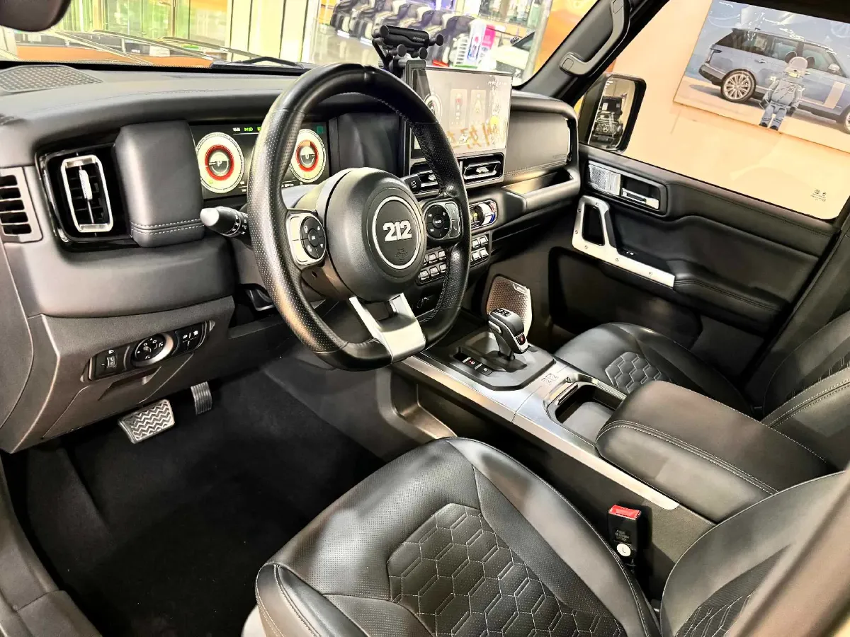 2024 212 212 T01 2.0T 252HP L4 8AT,autocango,china used car exporter,china ev exporter,chinese used car exporter,chinese used ev exporter