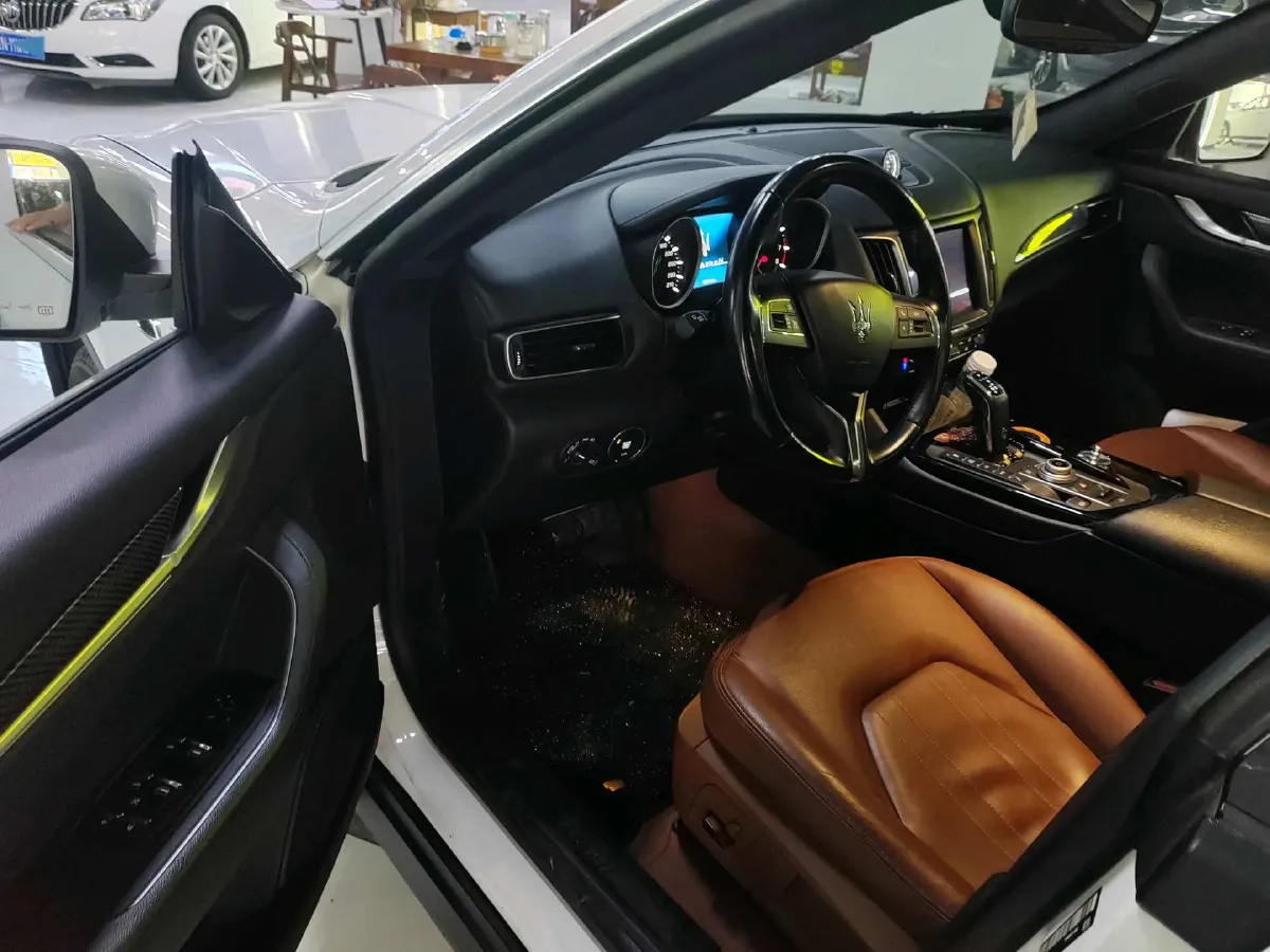 2019 Maserati Levante 3.0T 350HP V6 8AT,autocango,china used car exporter,china ev exporter,chinese used car exporter,chinese used ev exporter