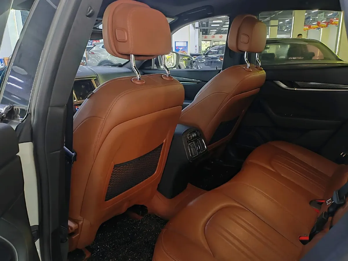 2019 Maserati Levante 3.0T 350HP V6 8AT,autocango,china used car exporter,china ev exporter,chinese used car exporter,chinese used ev exporter