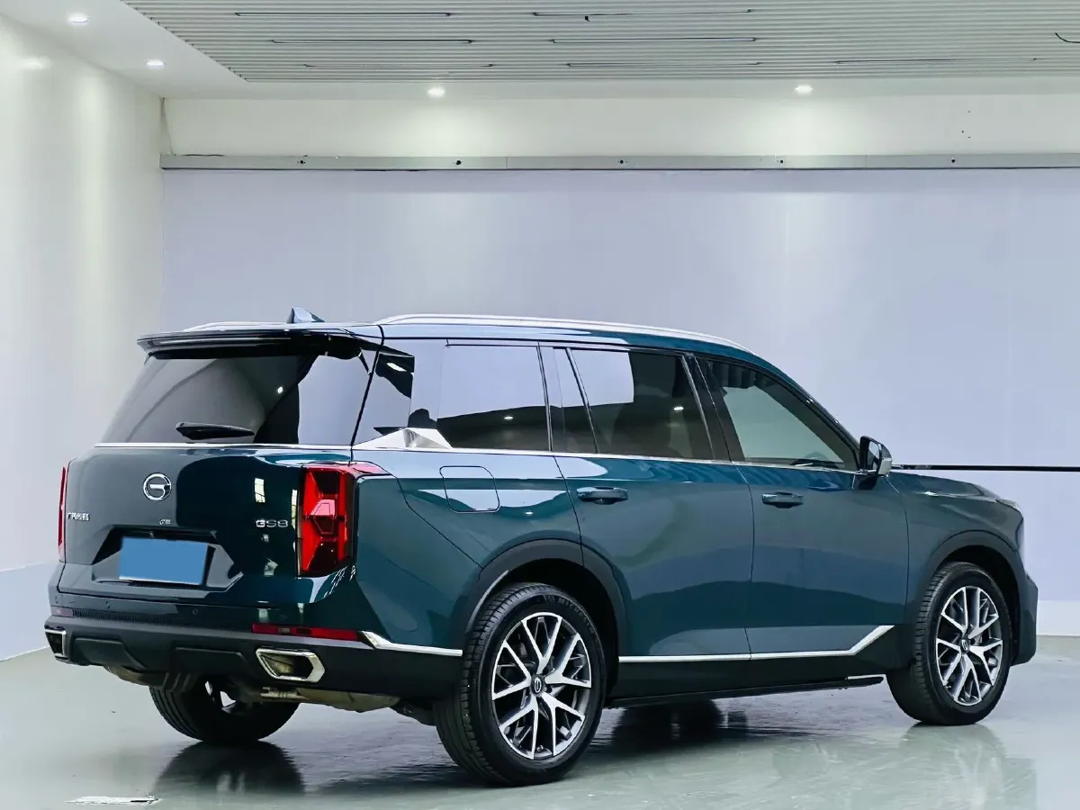 2022 GAC Trumpchi GS8 2.0T 252HP L4 8AT,autocango,china used car exporter,china ev exporter,chinese used car exporter,chinese used ev exporter