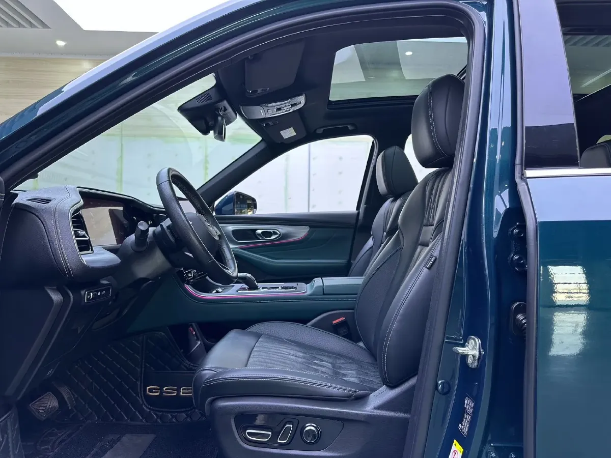 2022 GAC Trumpchi GS8 2.0T 252HP L4 8AT,autocango,china used car exporter,china ev exporter,chinese used car exporter,chinese used ev exporter