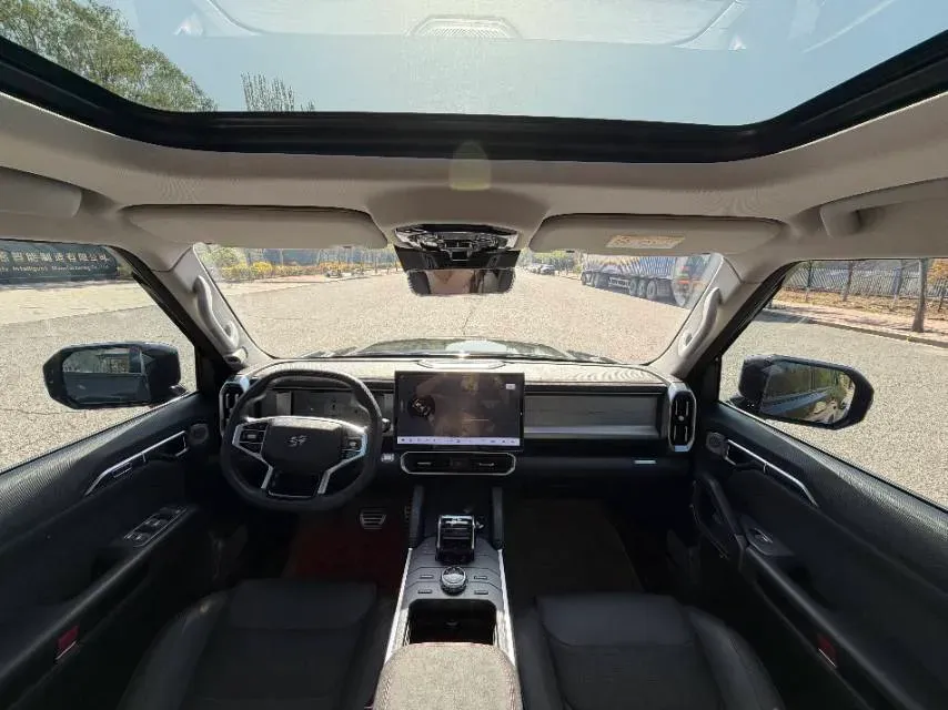 2023 Jetour Traveller 2.0T 254HP L4 8AT,autocango,china used car exporter,china ev exporter,chinese used car exporter,chinese used ev exporter