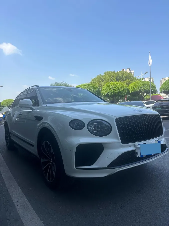 2023 Bentley Bentayga 4.0T 550HP V8 8AT,autocango,china used car exporter,china ev exporter,chinese used car exporter,chinese used ev exporter