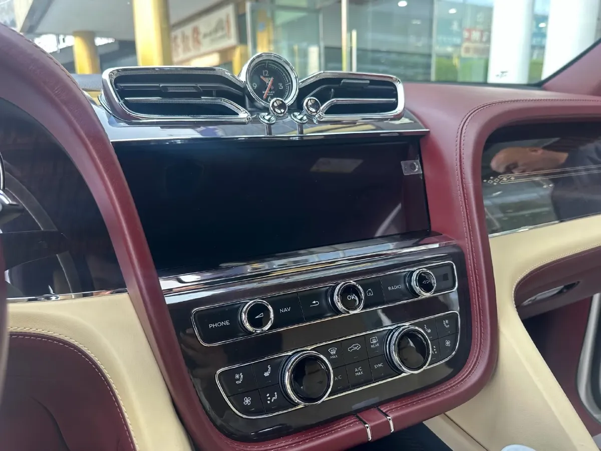 2023 Bentley Bentayga 4.0T 550HP V8 8AT,autocango,china used car exporter,china ev exporter,chinese used car exporter,chinese used ev exporter