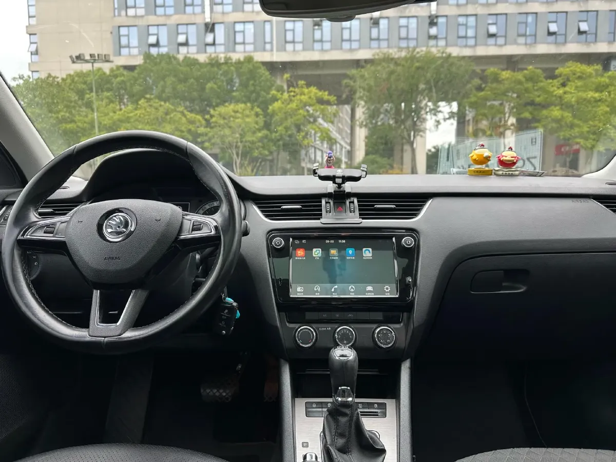 2018 Skoda Octavia 1.4T 150HP L4 7DCT,autocango,china used car exporter,china ev exporter,chinese used car exporter,chinese used ev exporter