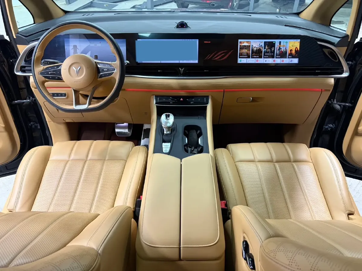 2024 Voyah Dream 1.5T 150HP L4 PHEV 43KWH,autocango,china used car exporter,china ev exporter,chinese used car exporter,chinese used ev exporter